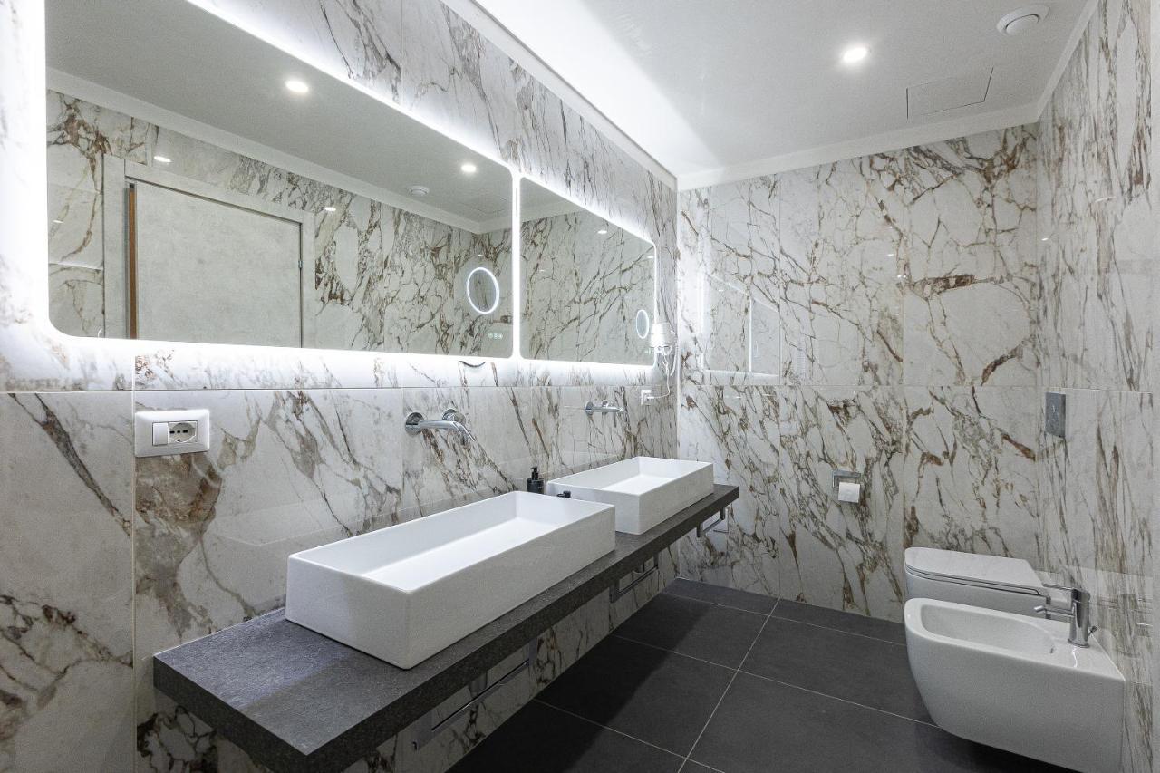 Kosmo Rome Luxury Hotel Exterior foto