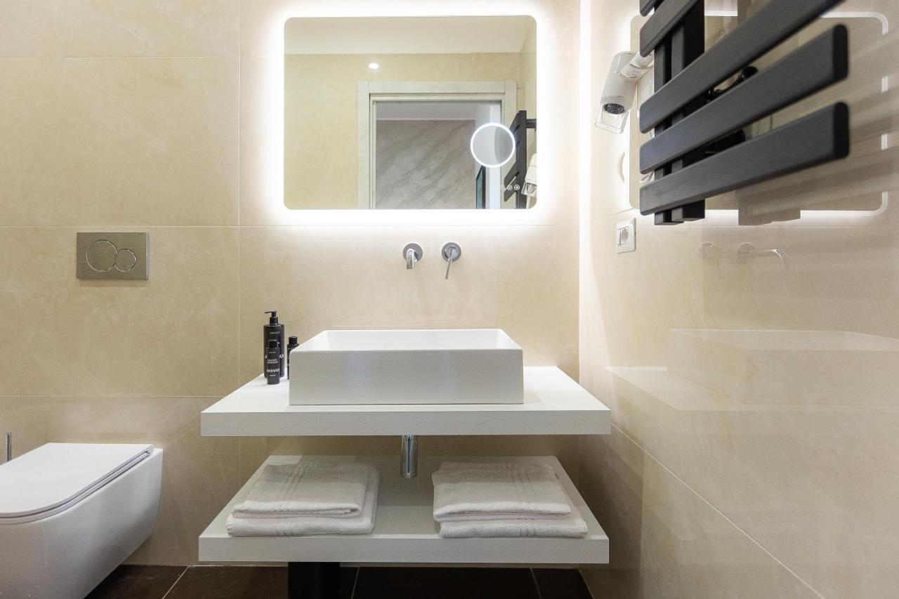 Kosmo Rome Luxury Hotel Exterior foto